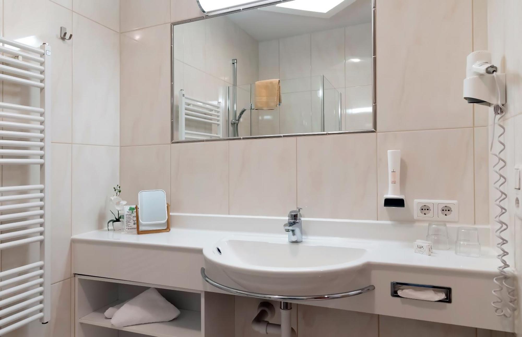 Gasthof Hotel Schermer Bad Häring 외부 사진